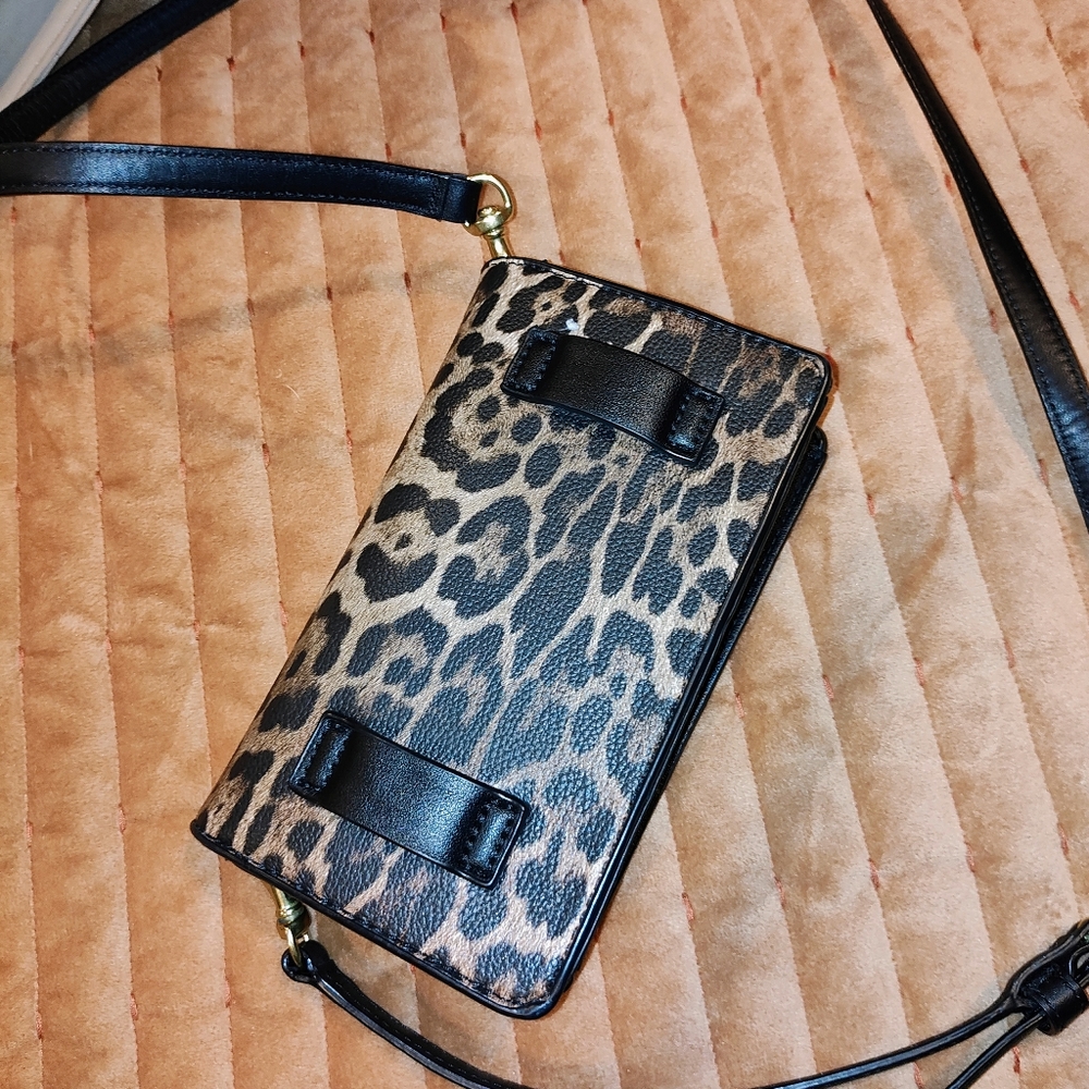 Purse - Picture 2 of 3